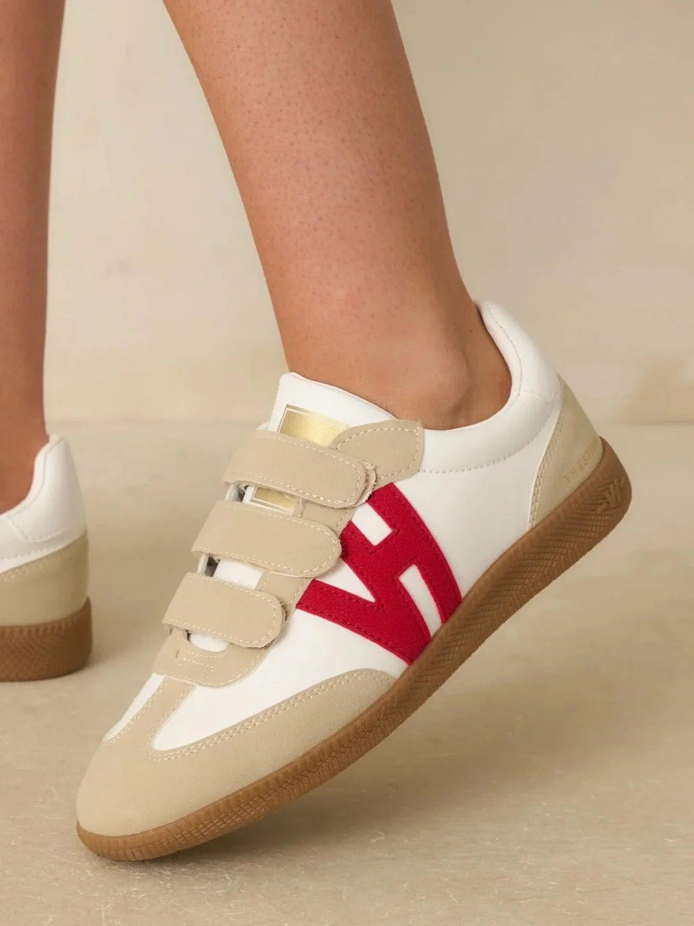 Vintage Havana Pace 4 Red Sneakers - Picture 2 of 9